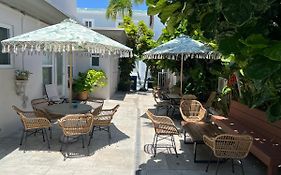 Tiana Beach Inn